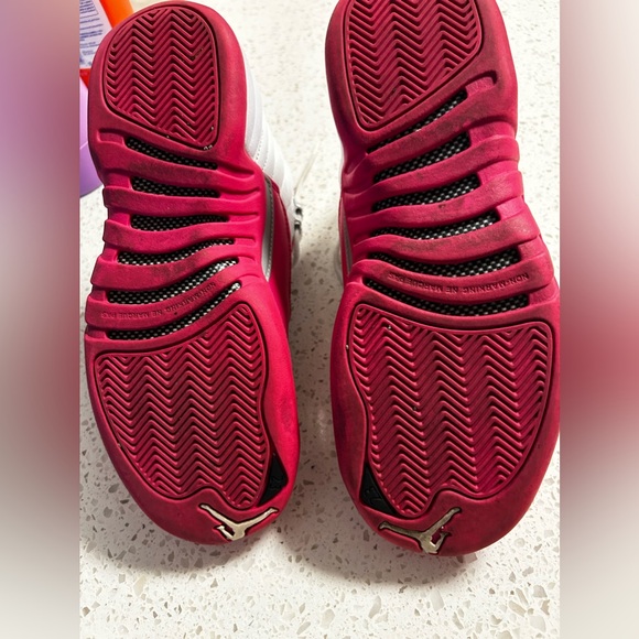 Jordan 12 retro Dynamic pink - Picture 2 of 5
